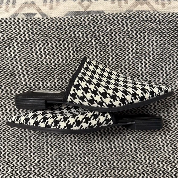 Steve Madden Black and White Houndstooth Mules - Picture 9 of 10
